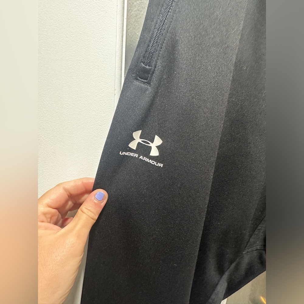 ⭐️SOLD⭐️ NWOT Men’s Under Armour Loose Fit Joggers - Picture 11 of 11